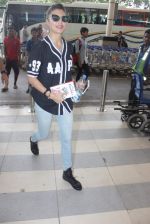 Jacqueline Fernandez snapped at airport on 26th Oct 2015